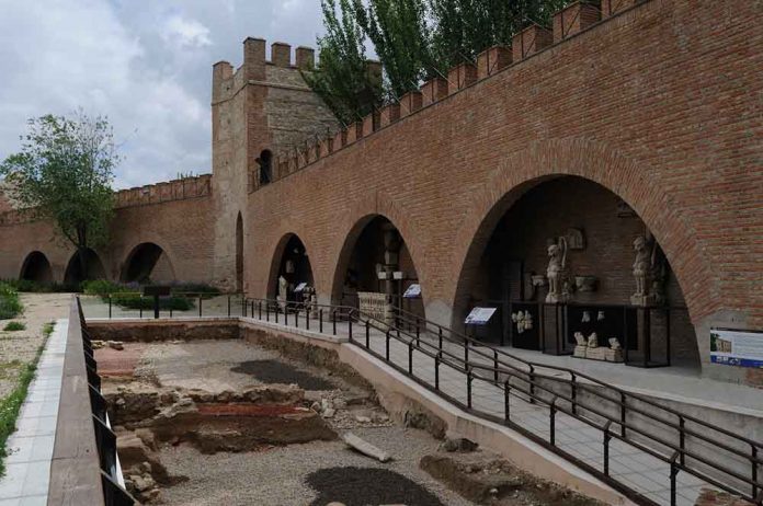 se-abren-de-forma-regular-el-centro-de-interpretacion-alcala-medieval-y-las-murallas-antiquarium