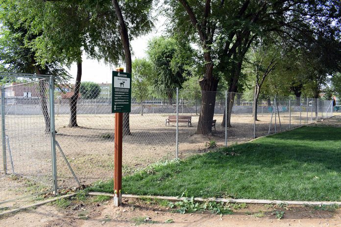 ya-esta-en-funcionamiento-la-mayor-area-canina-de-alcala-de-4-130-metros-cuadrados