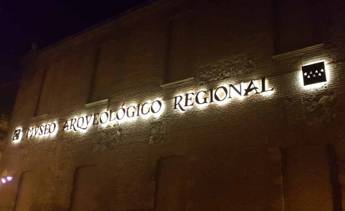 el-museo-arqueologico-regional-reune-los-restos-de-los-94-cadaveres-hallados-en-2017-en-la-calle-atocha
