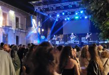 “Alcalá Suena” volvió a llenar de música y público el Casco Histórico de Alcalá de Henares