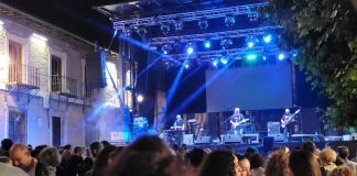 “Alcalá Suena” volvió a llenar de música y público el Casco Histórico de Alcalá de Henares